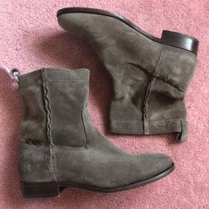 FRYE Cara pull on booties